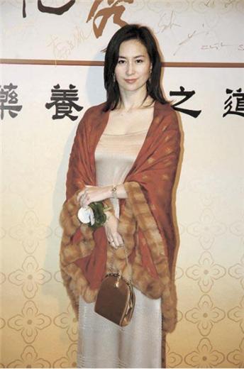 2025年新澳门与香港天天精准免费精准大全的警惕虚假宣传-全面释义、专家全面解释与落实